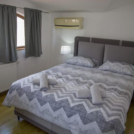 מוסטר Apartmani Kamelia מראה חיצוני תמונה